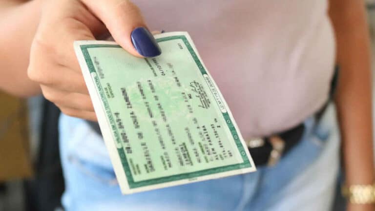Segunda via da carteira de identidade passa a custar quase R$ 100 em Minas Gerais