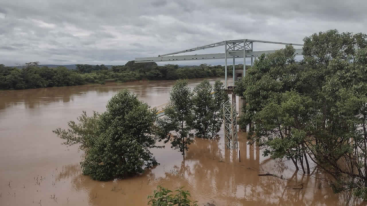 Consultor Ambiental faz alerta sobre cheia do Rio Paracatu em Brasilândia de Minas; água pode atingir Bairro Porto