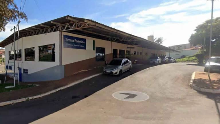 Morador de rua é espancado até a morte em banheiro de rodoviária de São Gotardo, em Minas Gerais