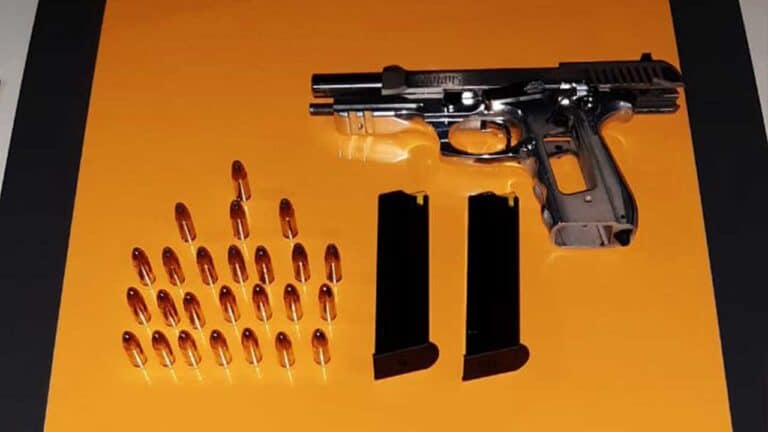 Motorista de 34 anos é preso transportando pistola na MG-181 em João Pinheiro