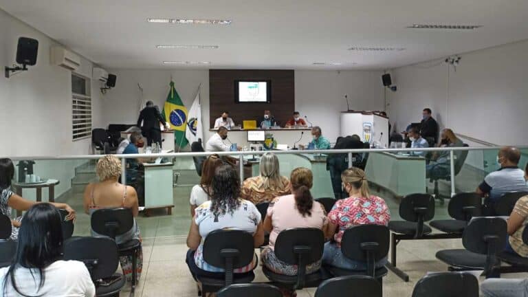 Ministério Público manifesta favorável ao fim das diárias de viagens para vereadores em João Pinheiro