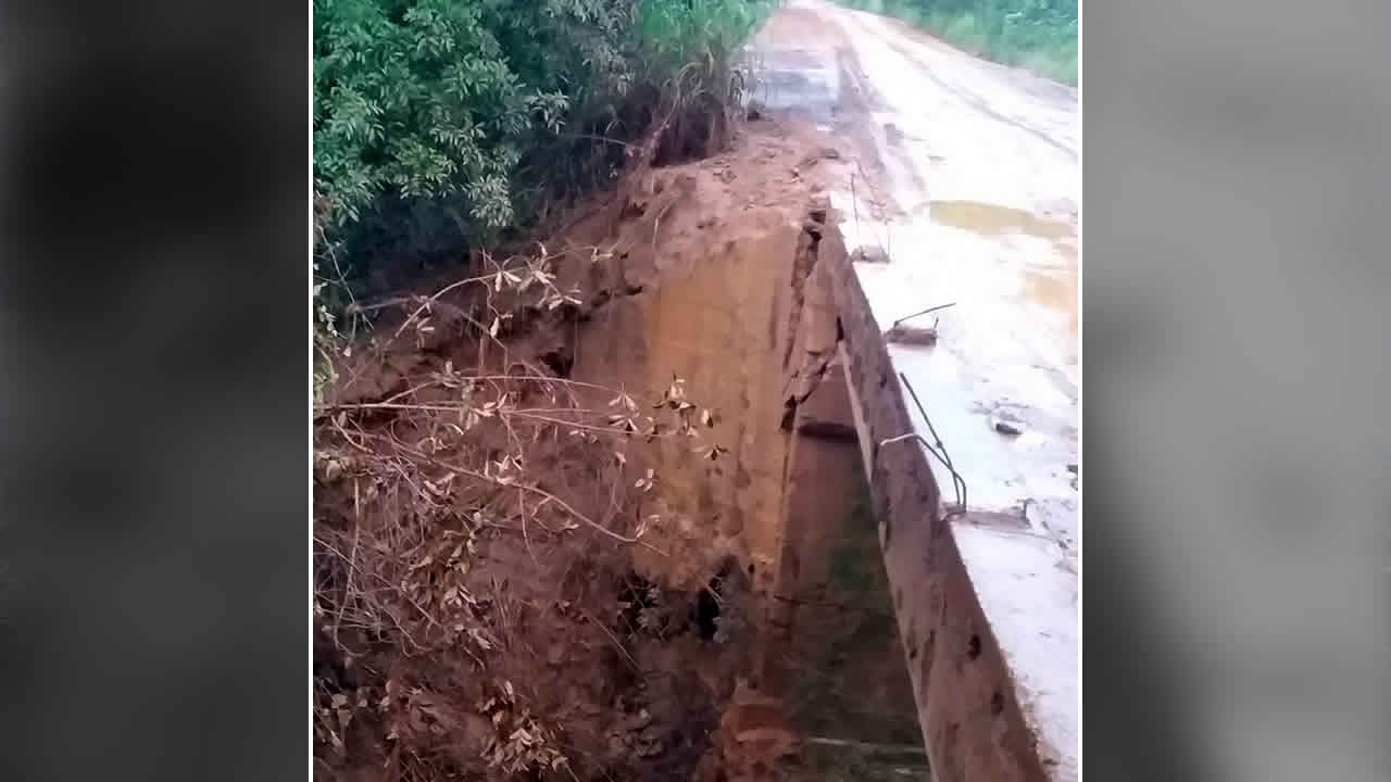 Produtores rurais denunciam rachadura na ponte sobre o Rio Caatinga nas Lages em João Pinheiro