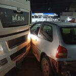 Muito embriagado, motorista não consegue fazer o bafômetro após causar acidente em João Pinheiro; veja o vídeo