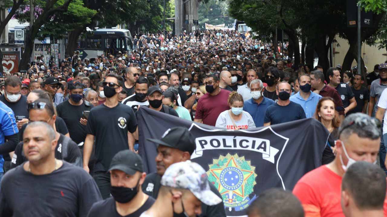 Justiça determina fim da paralisação e atos de Policiais Penais de MG sob multa de R$ 100.000,00 por dia