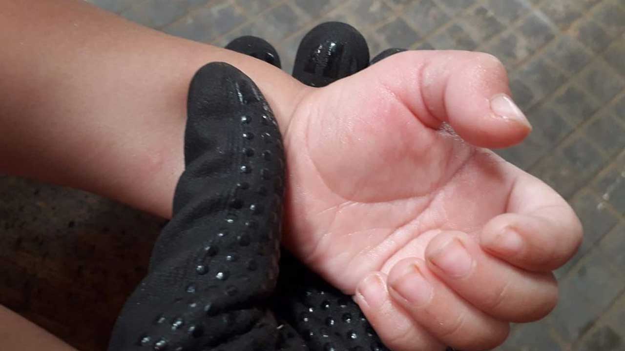 Criança prende o dedo em ralo de banheiro e é socorrida pelos bombeiros em Patos de Minas