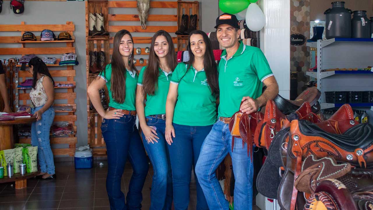 AgroGerais é a nova casa do produtor rural em João Pinheiro oferecendo linha exclusiva de vestuário country