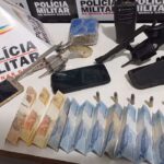 Vídeo: Polícia Militar arromba cofre e apreende duas armas de fogo após homicídio em Paracatu