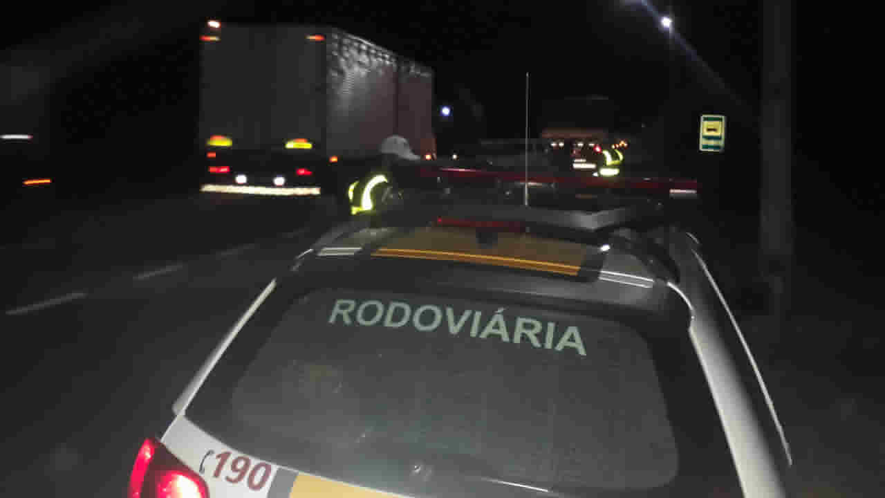 Motorista é flagrado dirigindo embriagado na MG 181 e acaba preso em João Pinheiro