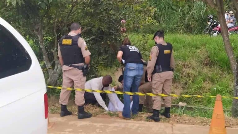 Recém-nascido é encontrado dentro de córrego e Polícia Civil suspeita de infanticídio em Minas Gerais