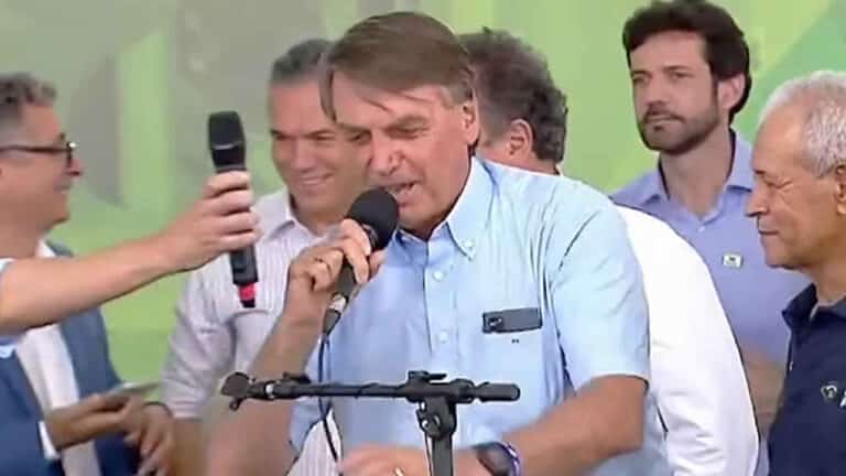 "Ihul": energia pinheirense contagia Bolsonaro e presidente solta gritos de empolgação durante discurso