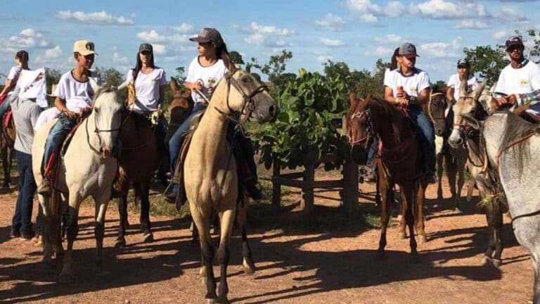 Cavalgada do Lions promete agitar o próximo sábado em João Pinheiro; show e prêmios marcam o evento