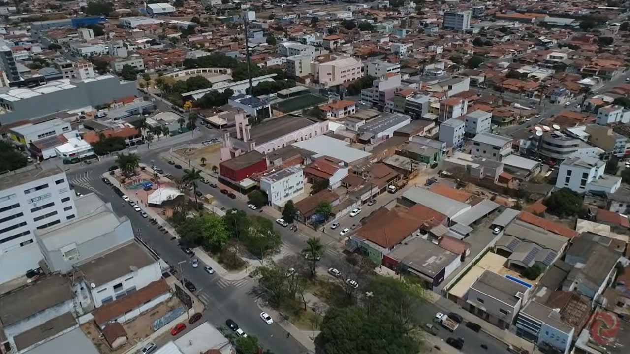 Mercado imobiliário de João Pinheiro vive melhor momento; J7 Imobiliária explica