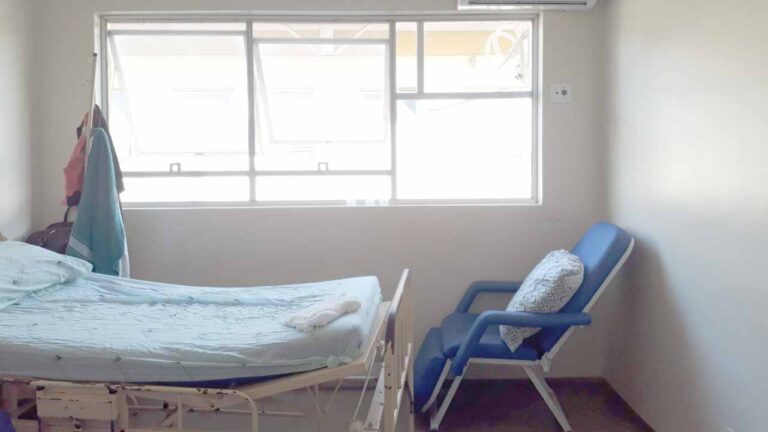 Paciente que foi baleado foge do Hospital Municipal sem alta médica em João Pinheiro