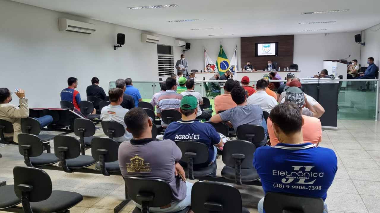 Câmara Municipal aprova projeto que institui dia do Colecionador, Atirador e Caçador em João Pinheiro