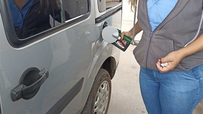Petrobras reajusta diesel em 8,9% com aumento de R$ 0,40 no litro