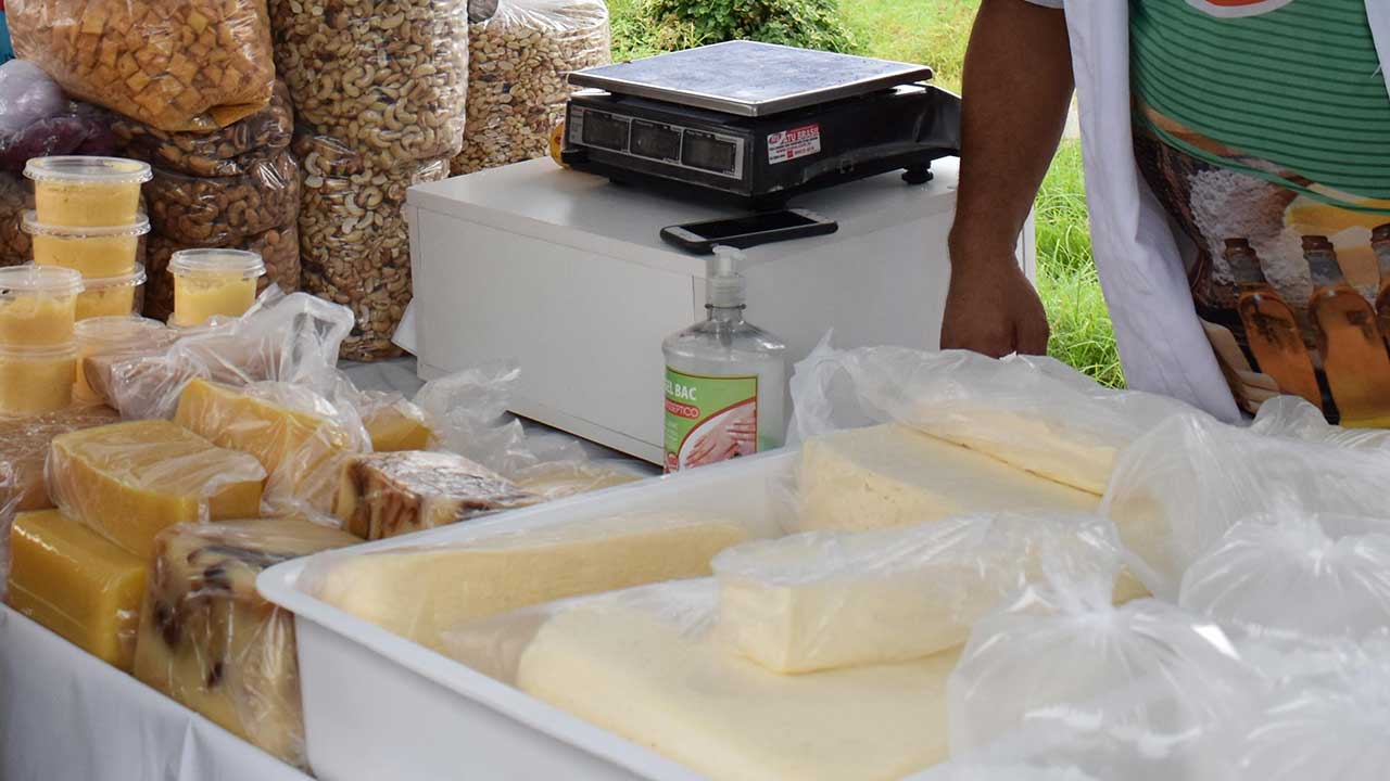 Aumento de custos pode provocar falta de queijo em Minas, alertam produtores
