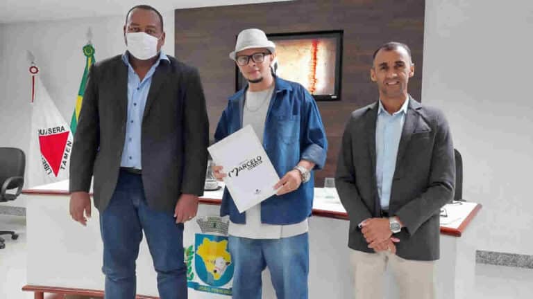 Dam recebe título de cidadão honorário de João Pinheiro depois de anos dedicados à cultura pinheirense