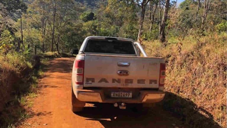 Caminhonete roubada é recuperada pela PM em Presidente Olegário; anel de diamante continua desaparecido