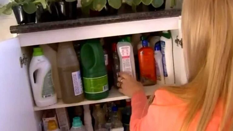 Mulher é internada após se intoxicar com mistura de produtos de limpeza para lavar a casa em Patos de Minas
