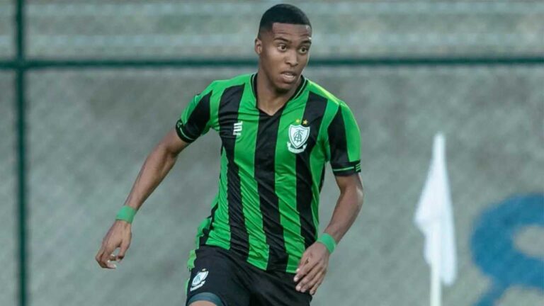 Pinheirense de 17 anos vem se destacando na categoria de base do América Mineiro