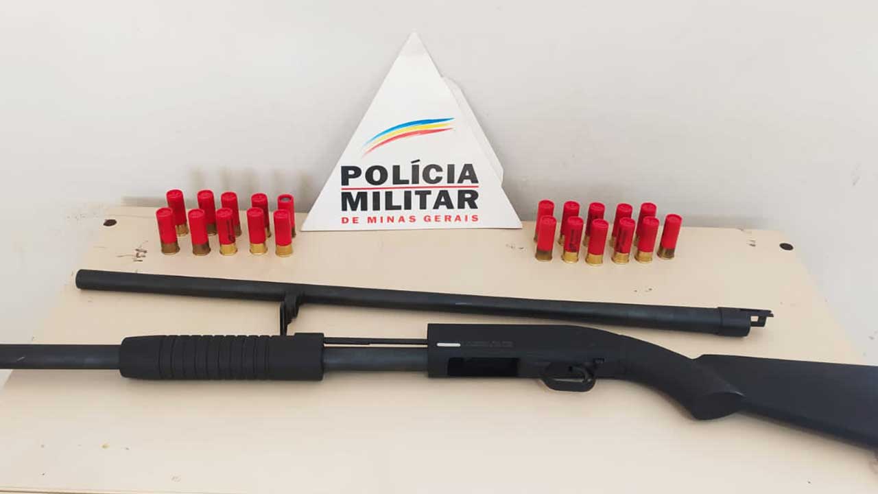 Polícia Militar apreende espingarda calibre 12 e prende fazendeiro por posse ilegal em João Pinheiro