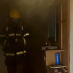 Criança de 4 anos incendeia casa após brincar com isqueiro em Minas Gerais