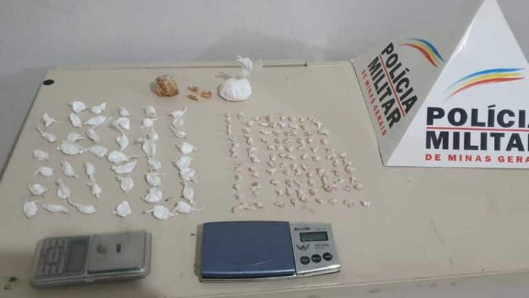 Após campana, PM encontra 104 pedras de crack e muita cocaína em João Pinheiro; um suspeito foi preso