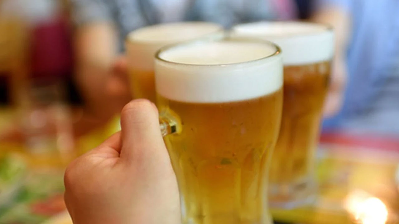 Beber cerveja faz bem para o intestino e não engorda, diz estudo