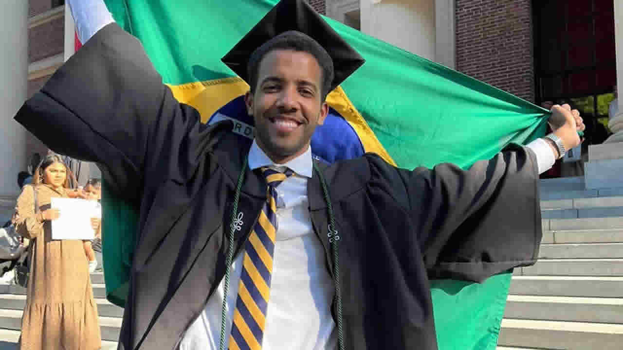 Ex-aluno de escola pública de Paracatu é o primeiro brasileiro negro a se formar em Harvard