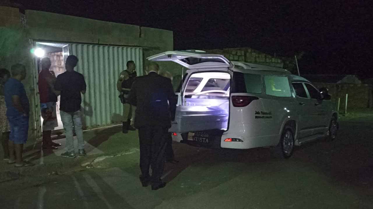 Bebedeira termina com um homem morto com pelo menos 6 tiros no Santa Cruz 2, em João Pinheiro