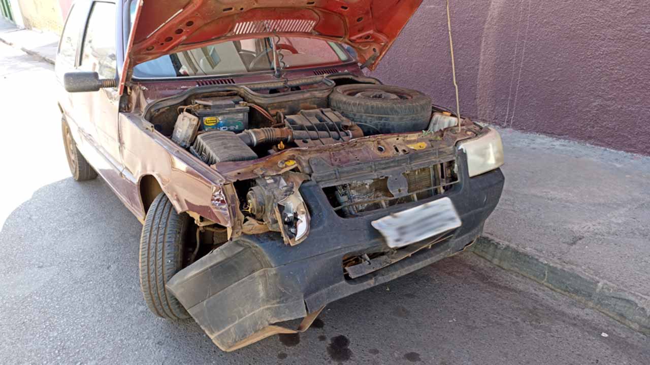 Com carro vendido, motorista se envolve em acidente ao levá-lo para o lava-jato em João Pinheiro