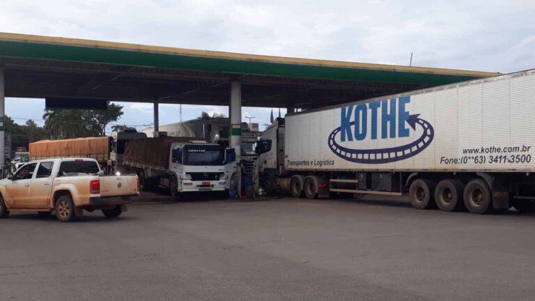 Preço do diesel é 25% maior que o da gasolina em João Pinheiro