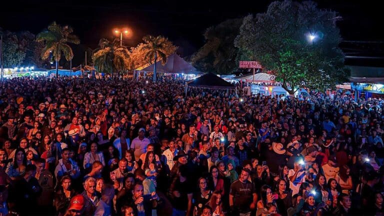 Jovens são atingidos na nuca por disparos de arma de fogo durante festa em Riachinho