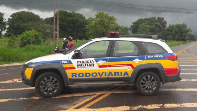 Polícia Militar prende dois motoristas embriagados na MG-181, em Brasilândia de Minas