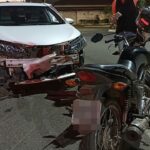 Motorista faz “gato” para acessar estacionamento da prefeitura e provoca acidente no Centro de João Pinheiro