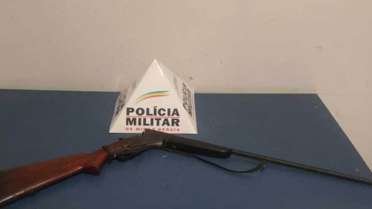 Alvo de denúncia anônima, fazendeiro de 65 anos é preso e tem espingarda apreendida em João Pinheiro