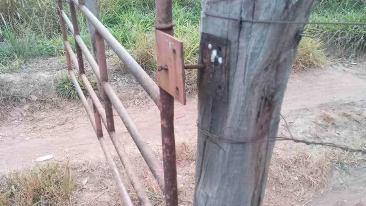 Ladrões furtam porteiras de fazendas em Presidente Olegário; produtores pedem mais segurança