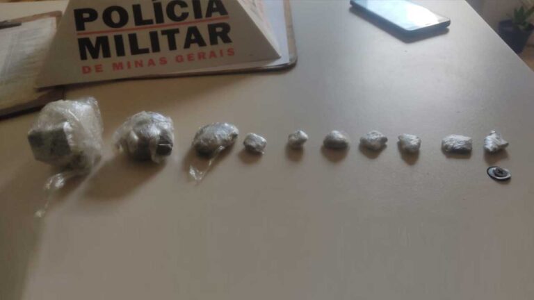 Jovem pega maconha para revender, fuma tudo e se entrega à polícia temendo ser morto em Chapada Gaúcha