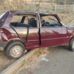 Motorista embriagado e sem habilitação capota veículo na Avenida Riviera e deixa 4 pessoas feridas em João Pinheiro