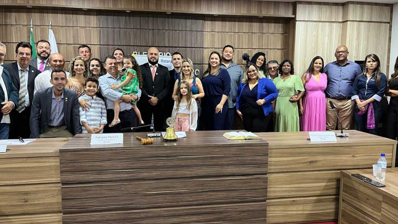 Nova diretoria do Rotary Club de Brasilândia é empossada em cerimônia realizada na Câmara Municipal