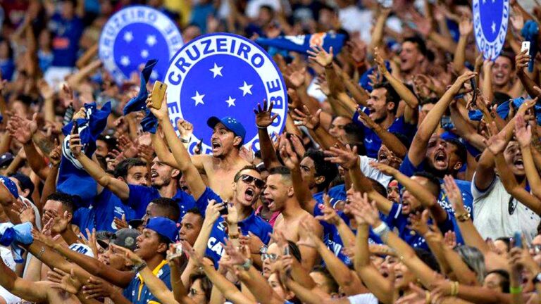Pesquisa mostra que torcida do Cruzeiro é maior que a do Atlético em todas as regiões de Minas Gerais