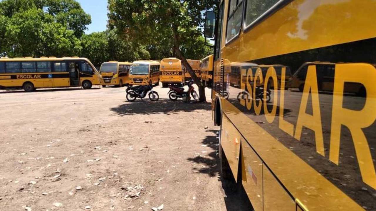 Criança autista é esquecida por mais de horas dentro de transporte escolar de Divinópolis