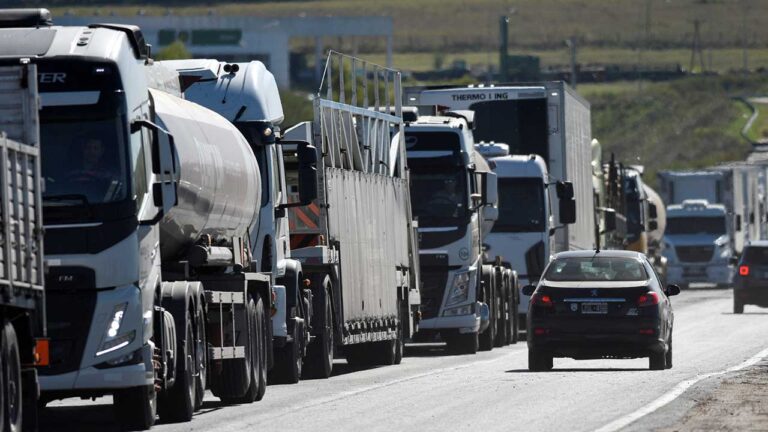 Não recebeu o auxílio caminhoneiro? Prazo para fazer autodeclaração e garantir o benefício começa hoje