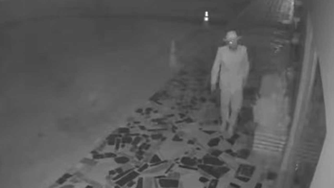 Vídeo: ladrão invade Sindicato Rural de João Pinheiro e furta notebooks e celular; criminoso já foi identificado
