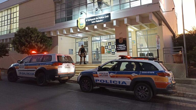 Mulher perde mais de mil reais acreditando que estava comprando móveis pelo Instagram em João Pinheiro