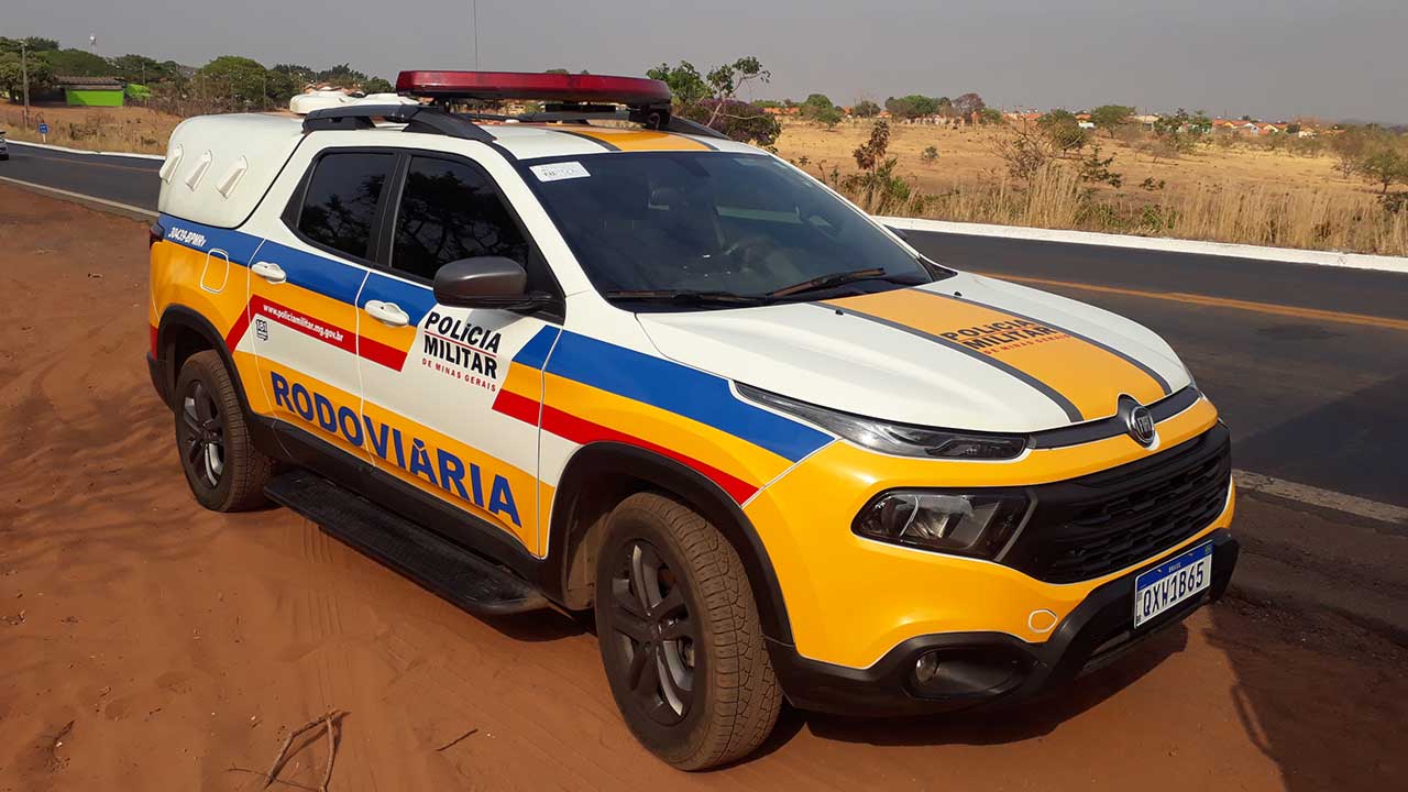 Operação Lei Seca prende motorista bêbado na MG-181, em João Pinheiro; veículo foi apreendido