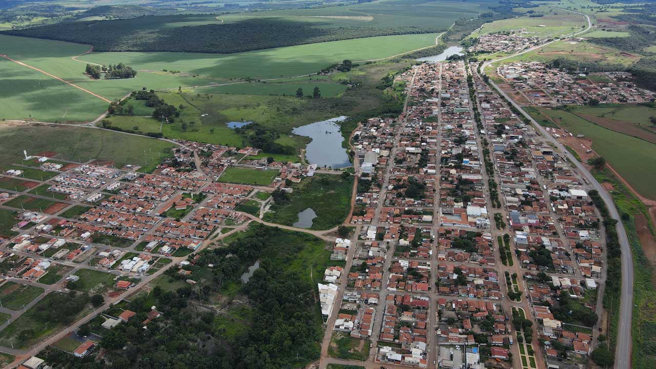 Polícia prende dois acusados de assaltar distribuidora de bebidas em Varjão de Minas; um deles é de João Pinheiro