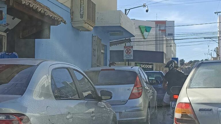Câmara Municipal pede a contratação de engenheiro para resolver a questão do trânsito em João Pinheiro