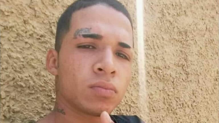 Acusado de participar de morte de jovem de 18 anos após discussão entre vizinhos na Olaria vai a júri popular em João Pinheiro