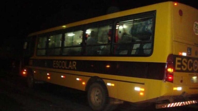 Motorista da Prefeitura de Brasilândia é preso transportando alunos completamente embriagado na MG-188